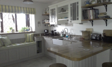 Painted Kitchen in Bespoke colours